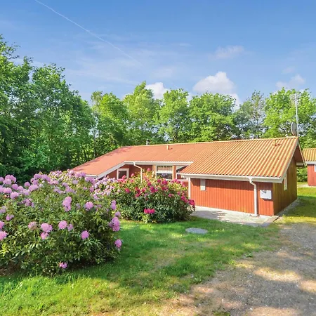 Cozy Home In Glesborg With Sauna Prázdninový dům